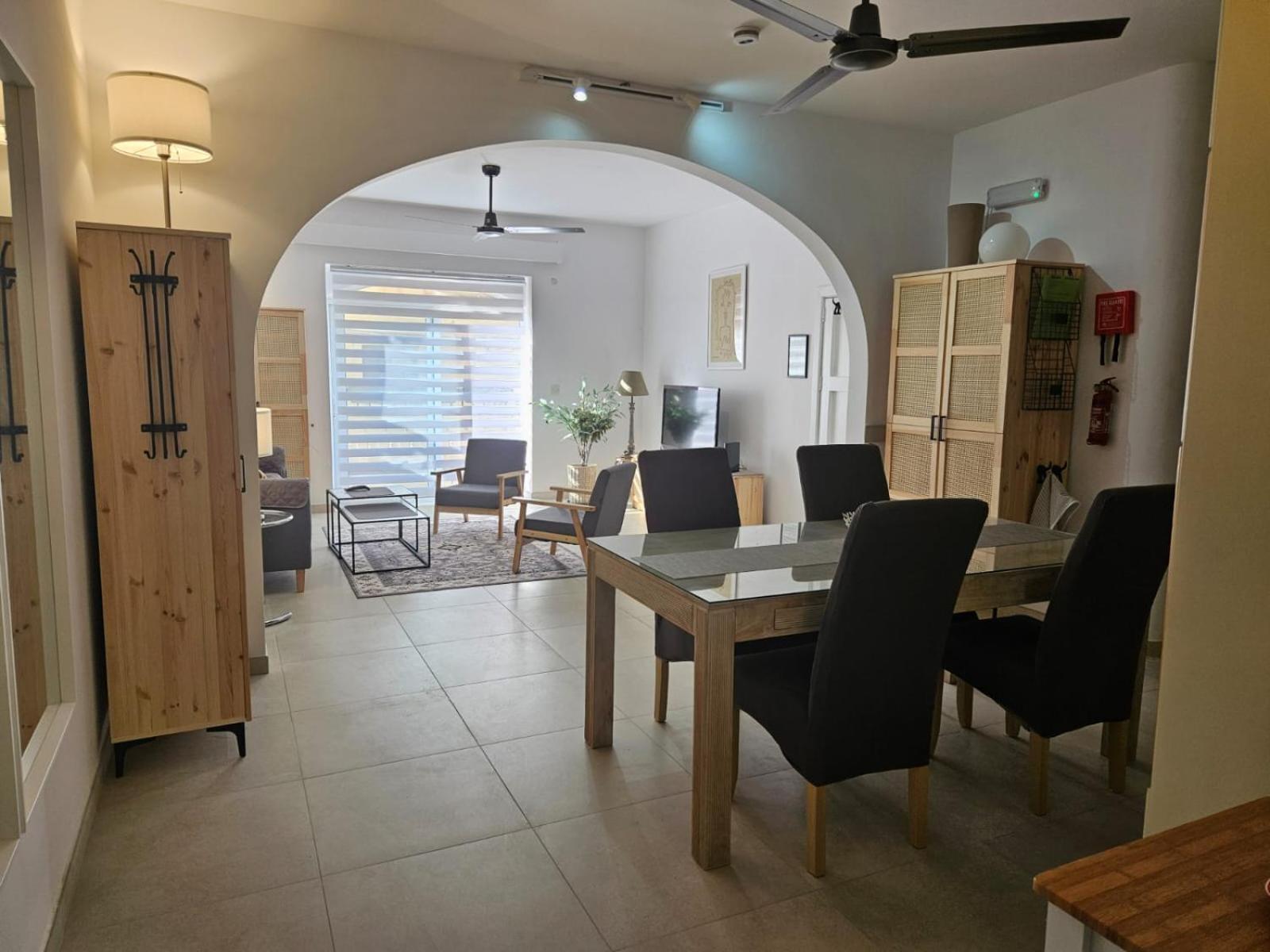 Town Core Independent Refurbished Appartement *